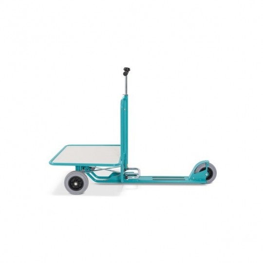 Ameise scooter with platform