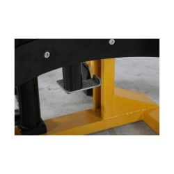 Drum stacker with tilt function