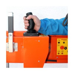 Kompaktiška savaeigė platforma su elektriniu keltuvu Elevah 65 ES Move