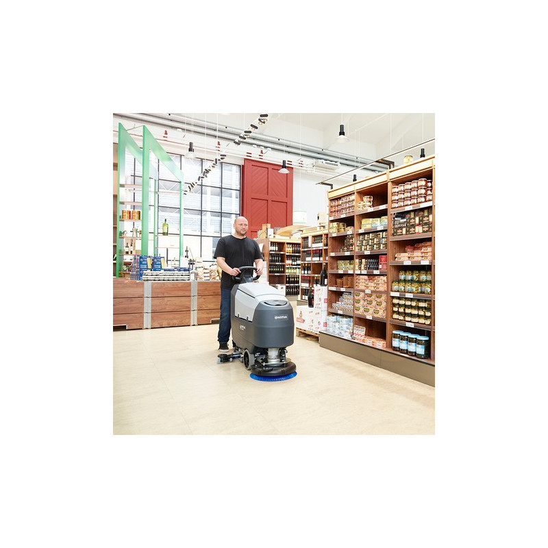 Nilfisk SC401 scrubber dryer