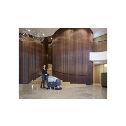 Nilfisk SC401 scrubber dryer