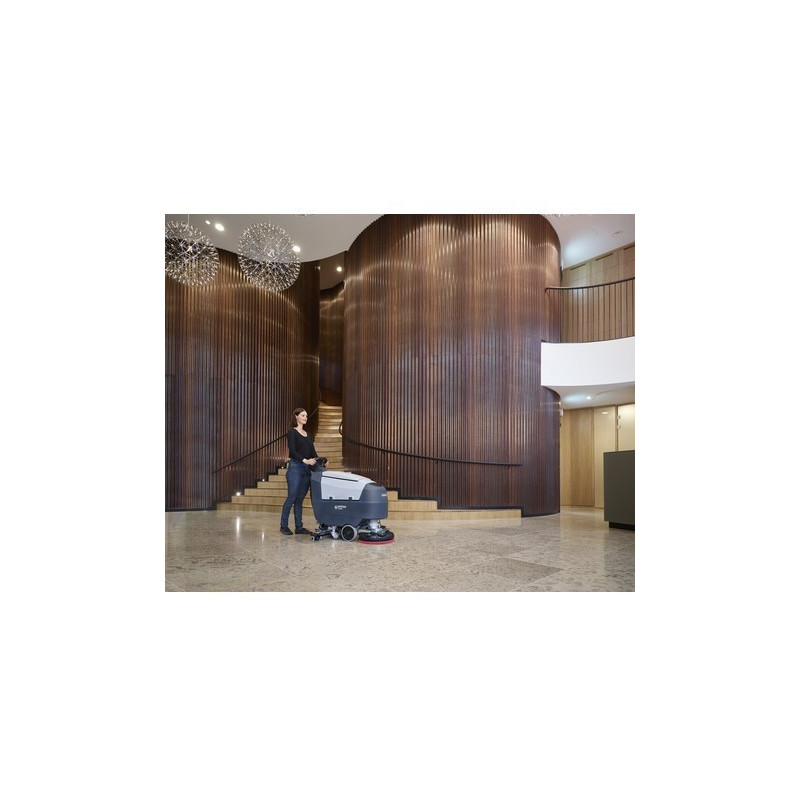 Nilfisk SC401 scrubber dryer