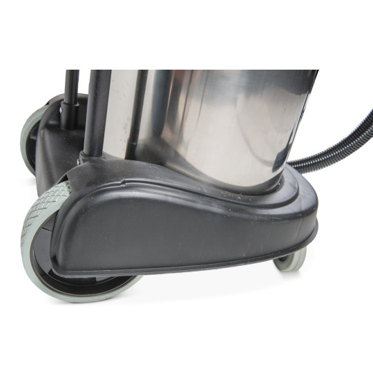 HEMMDAL industrial vacuum cleaner, 2400 watts, 70 litre