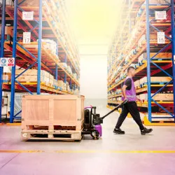 AntOn by Jungheinrich Elektrinis palečių vežimėlis PTL 1.5 su atraminiais ratukais, 560x1150 mm