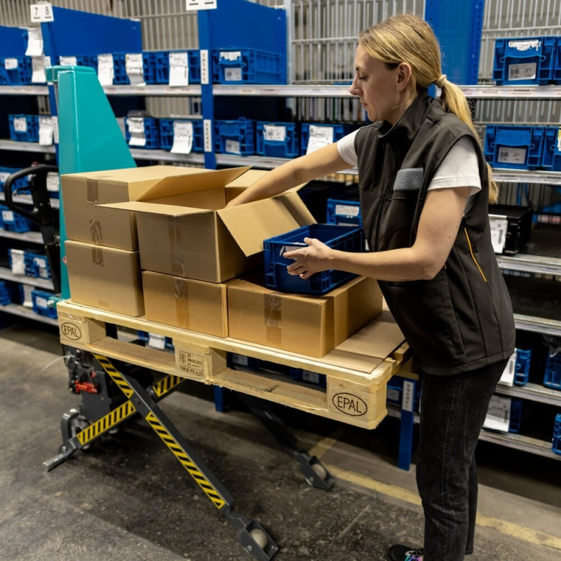 Scissor lift pallet truck Ameise PTM 1.0, electro-hydraulic