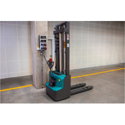 Ameise PSE 1.2z electric stacker truck - lithium-ion, two-stage telescopic mast