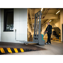 Ameise PSE 1.2z elektrinis padėklų krautuvas - dviejų pakopų teleskopinis stiebas 3514 mm, ličio jonų baterija